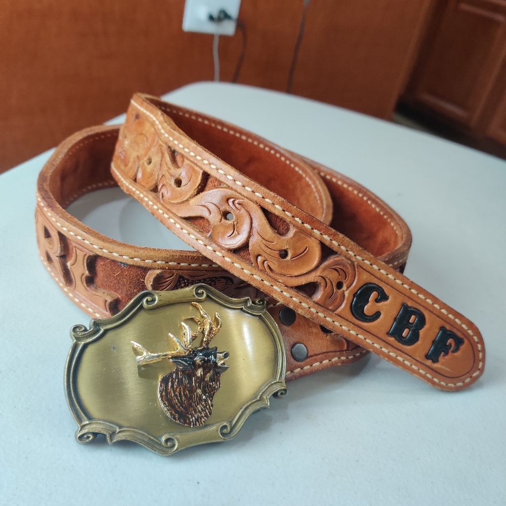 Raintree Deer Head Buckle  1978 Vtg Leather Belt.